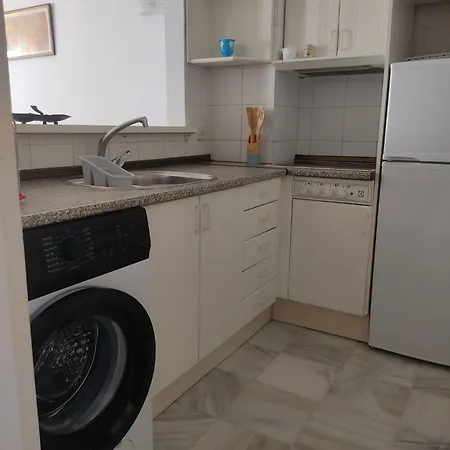 Sunbeach Lägenhet *