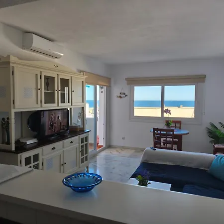 Sunbeach Apartment *