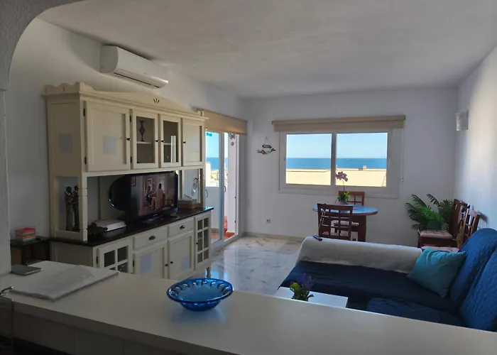 Sunbeach Apartment *