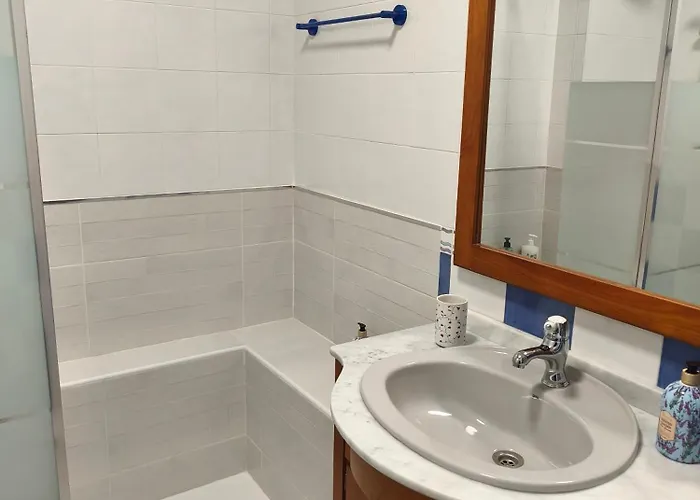 Sunbeach Apartment *